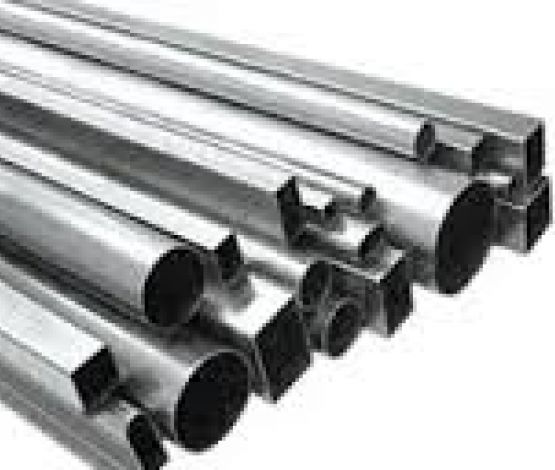 tubos industriais pretos e galvanizados